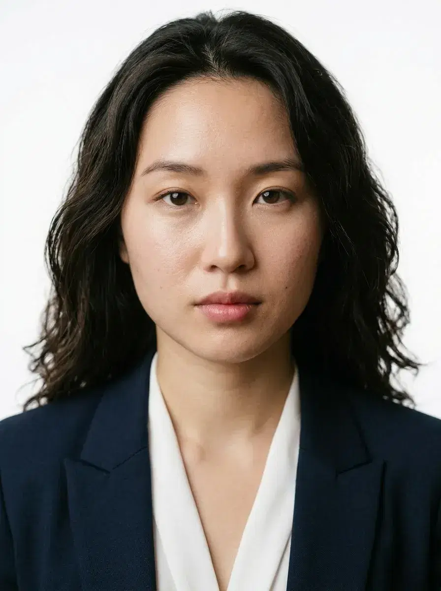 AI AI Profile Pictures — Look Iconic — AI profile picture with clean white studio backdrop and professional lighting